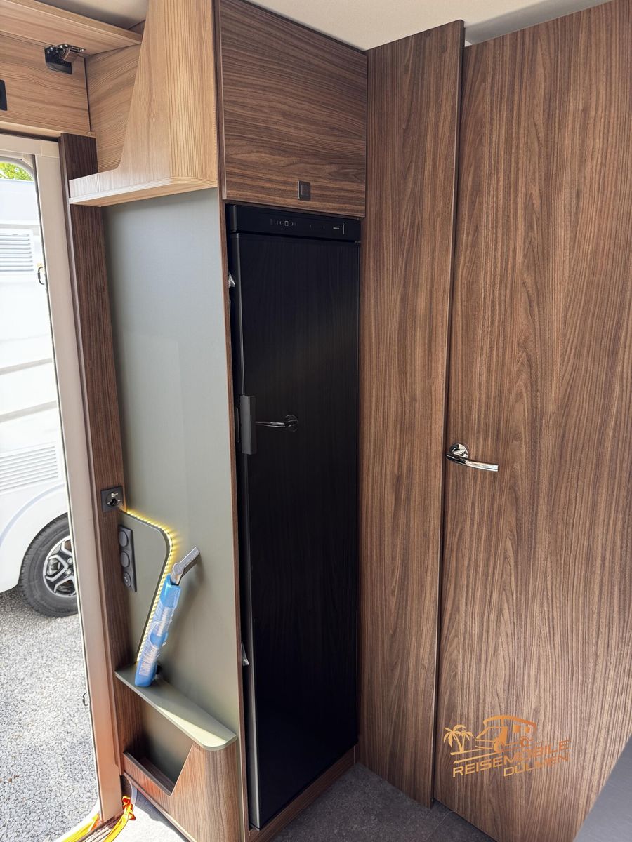 Fahrzeugabbildung Eura Mobil Profila T 726 EF 3xMondial Pakete FAS 4,5t. MBUX
