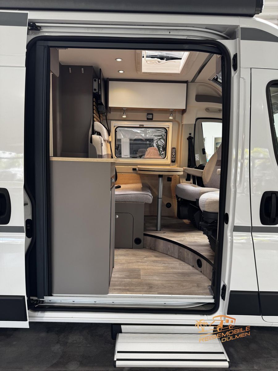 Fahrzeugabbildung LMC Innovan 600 AHK Luftfederung NAVI RFK TV SAT