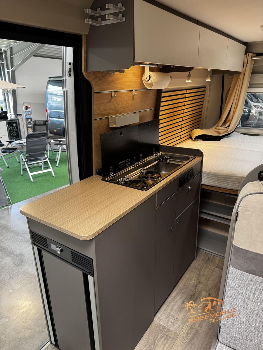 Fahrzeugabbildung LMC Innovan 600 AHK Luftfederung NAVI RFK TV SAT