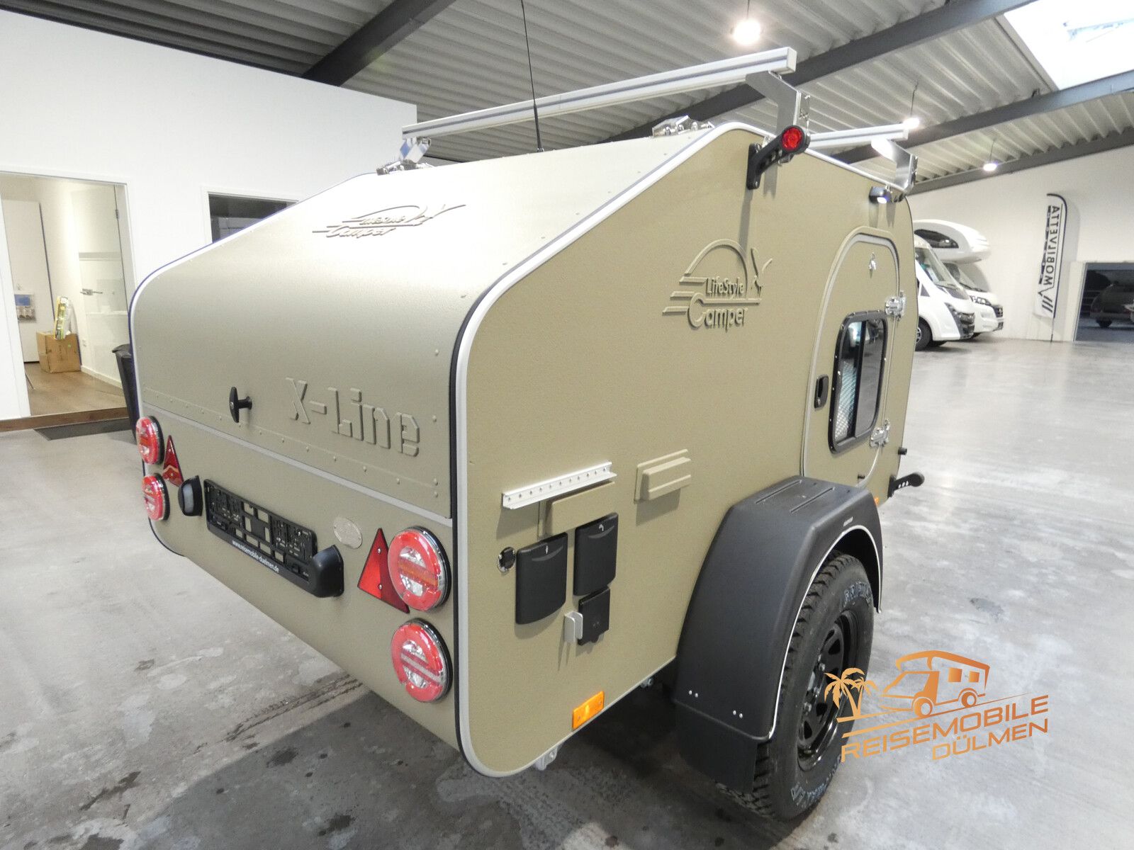 Fahrzeugabbildung Andere LifeStyle Camper X-Line Gaskocher Einzelrad 135