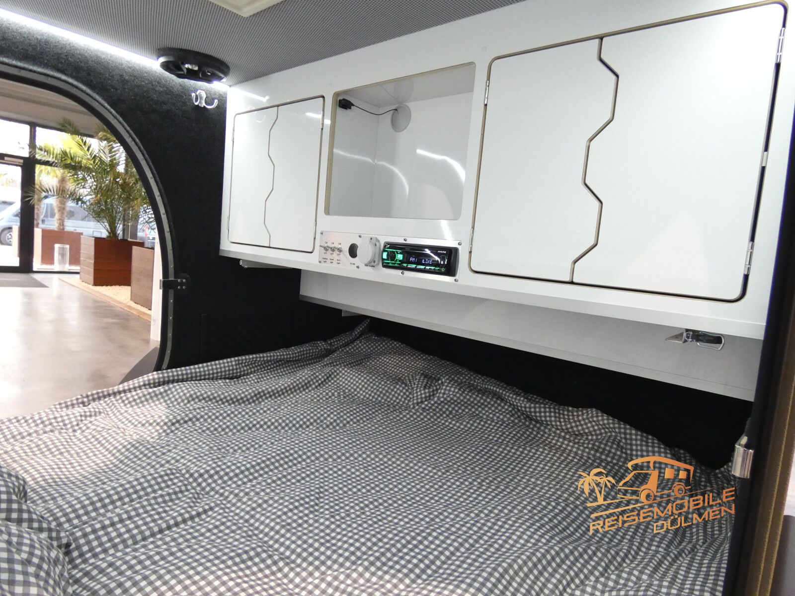 Fahrzeugabbildung Andere LifeStyle Camper X-Line Gaskocher Einzelrad 135