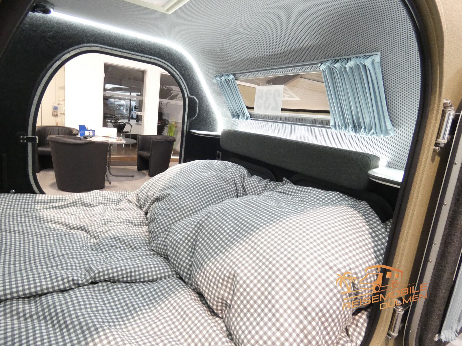 Fahrzeugabbildung Andere LifeStyle Camper X-Line Gaskocher Einzelrad 135
