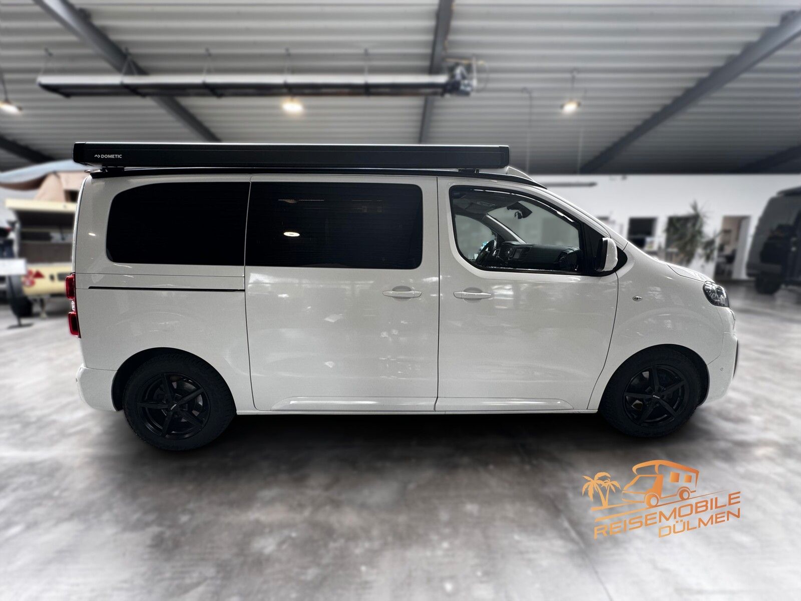 Fahrzeugabbildung Pössl Campster 17 AT 2xSchiebetür Lithium AHK Navi