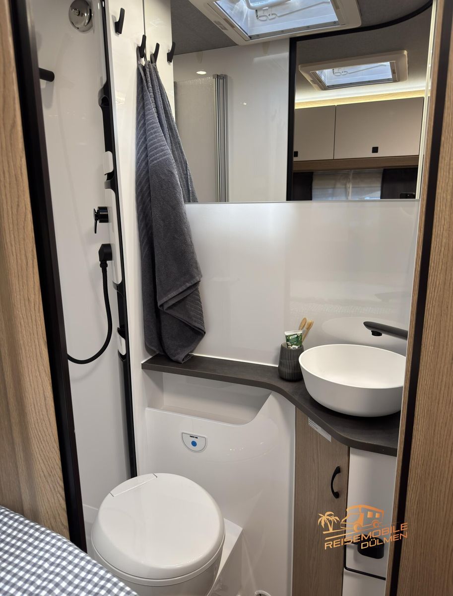 Fahrzeugabbildung Hobby OnTour T 700 FH(L) Allwetter LM-Felgen GFK Matik