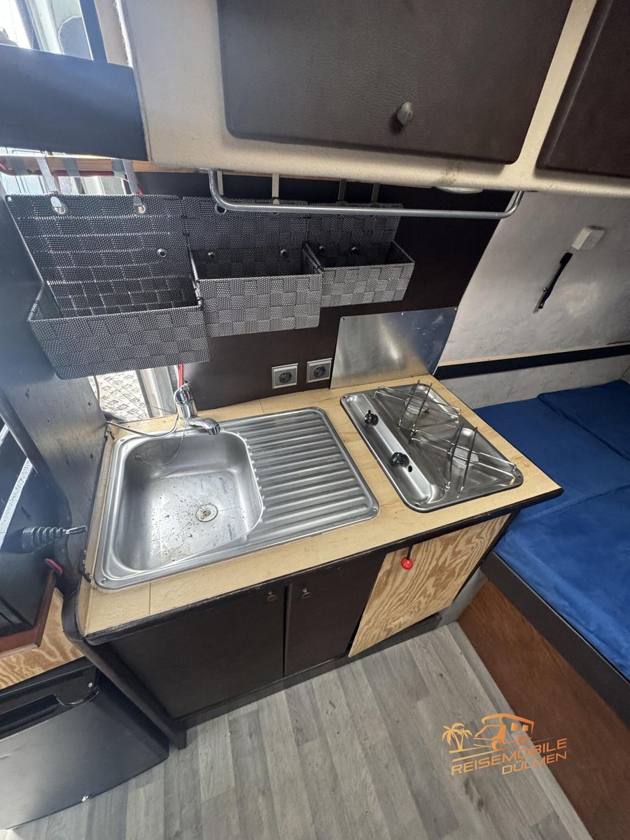 Fahrzeugabbildung Iveco Daily 3500kg Kastenwagen Campingausbau