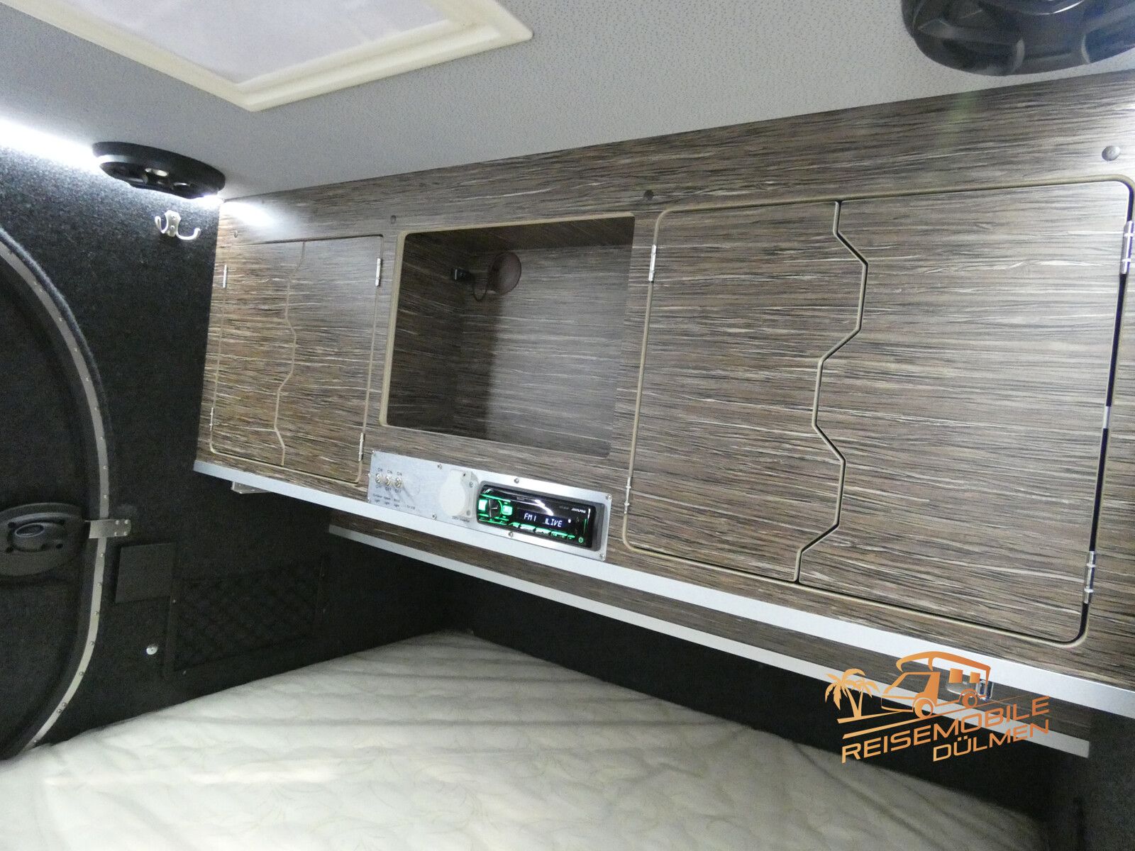 Fahrzeugabbildung Andere LifeStyle Camper X-Line Küchenzeilenzelt mit Mos