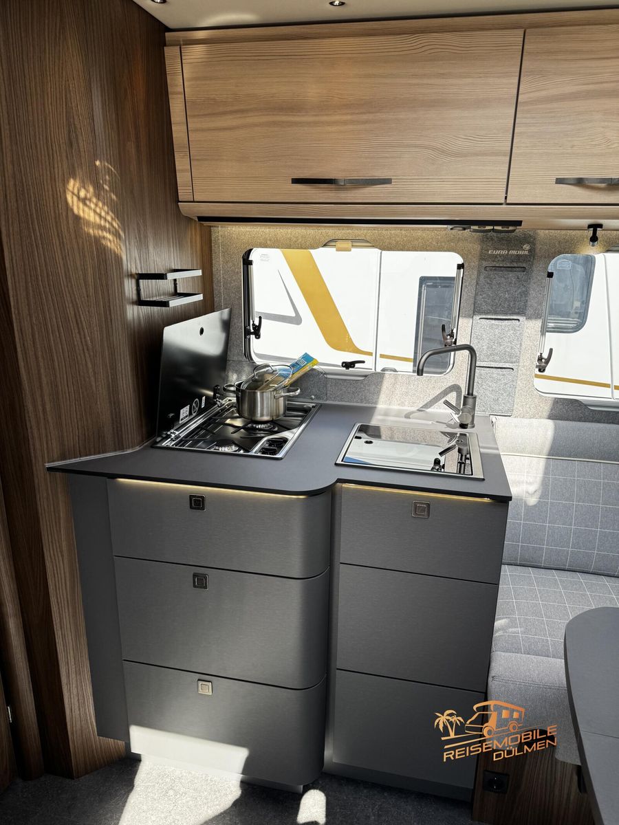 Fahrzeugabbildung Eura Mobil Profila T 726 EF 3xMondial Paket 4,5t MBUX ALDE