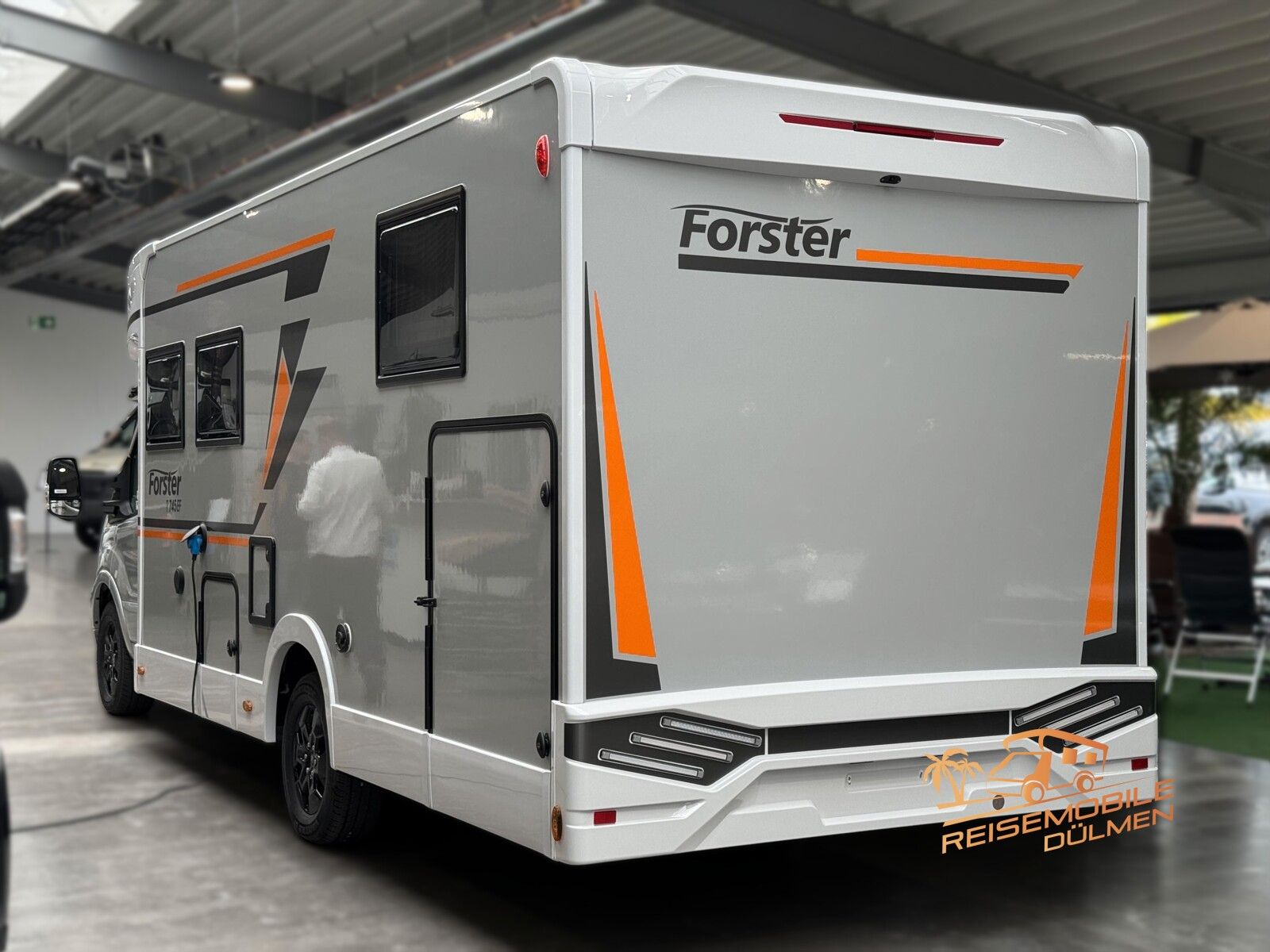 Fahrzeugabbildung Forster T 745 EF Vibe Edition Driver Assis Winter Pack