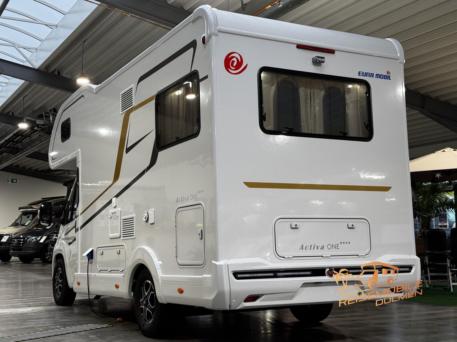 Fahrzeugabbildung Eura Mobil Activa One AO 650 HS Winterfest GFK Doppelboden
