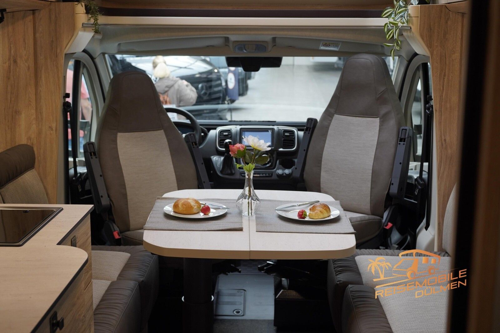 Fahrzeugabbildung Eura Mobil Profila T 720 EF 2xMondial-Paket Doppelb. Heavy