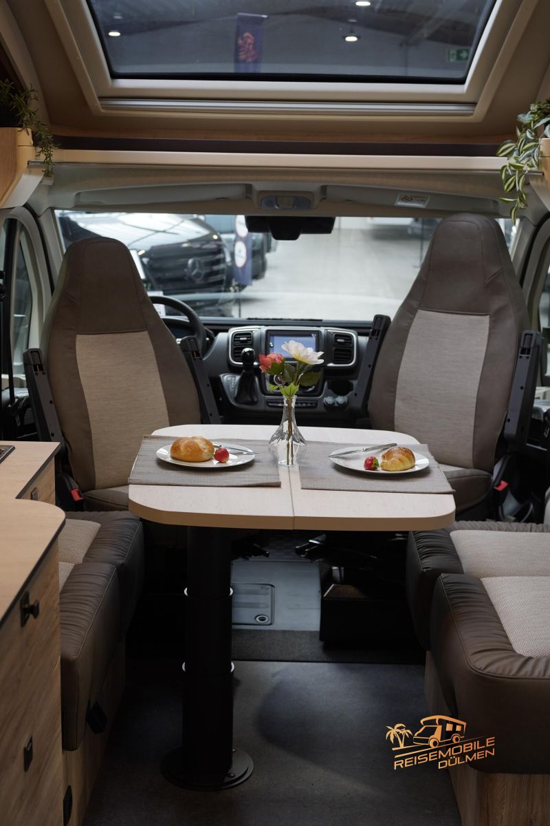 Fahrzeugabbildung Eura Mobil Profila T 720 EF 2xMondial-Paket Doppelb. Heavy