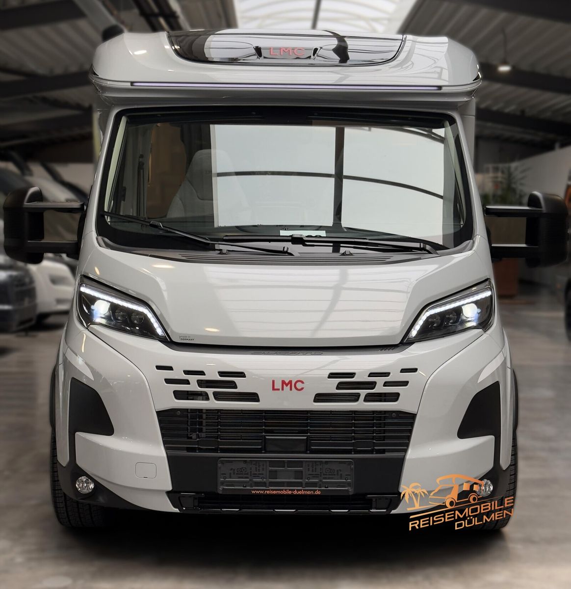 Fahrzeugabbildung LMC Cruiser 740 EL Auto 18 360W Solar Lithium LED