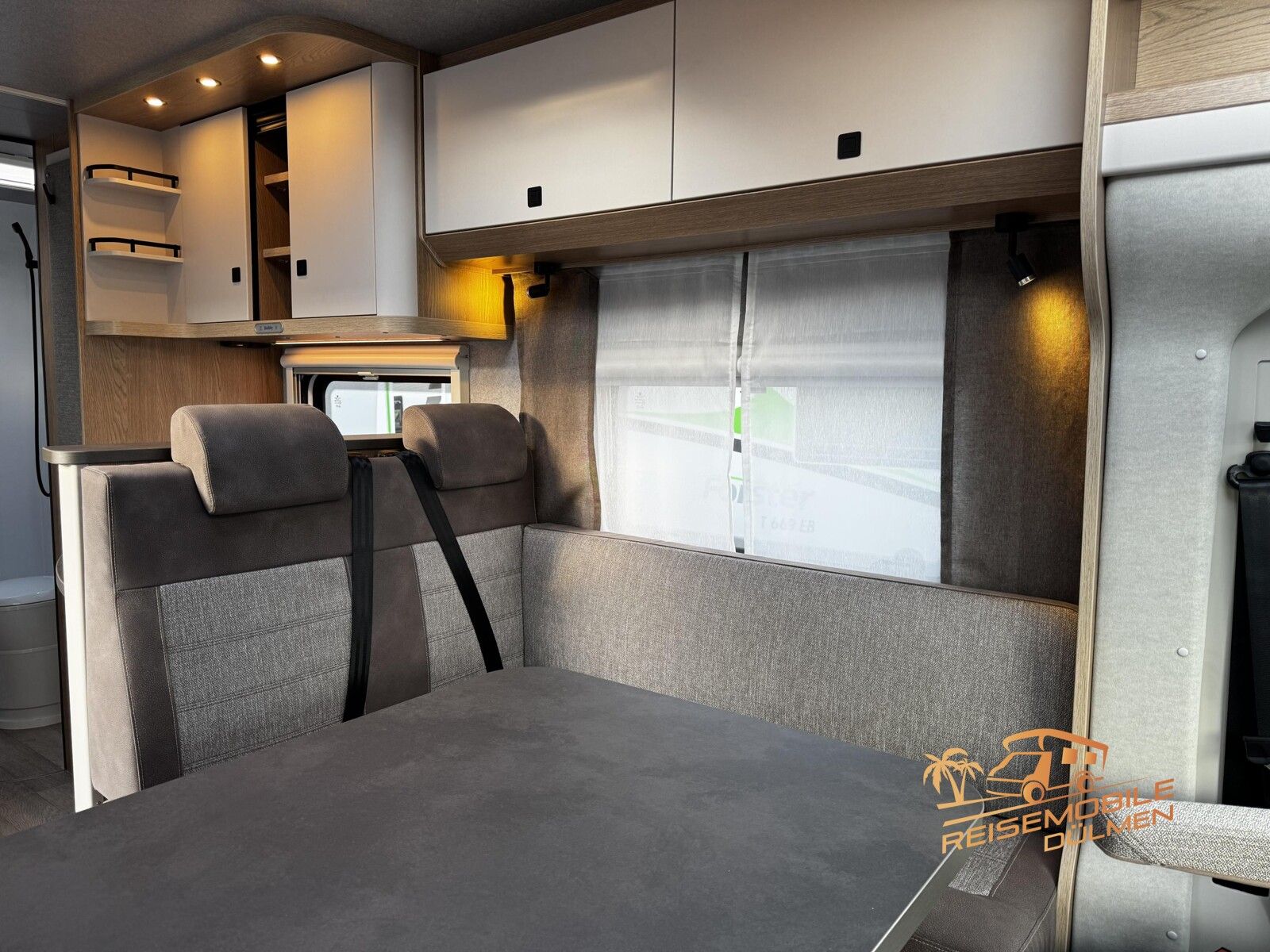 Fahrzeugabbildung Hobby OnTour T 700 F GFK Allwetter Automatik
