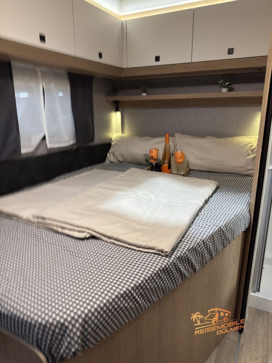 Fahrzeugabbildung Hobby OnTour T 700 F GFK Allwetter Automatik