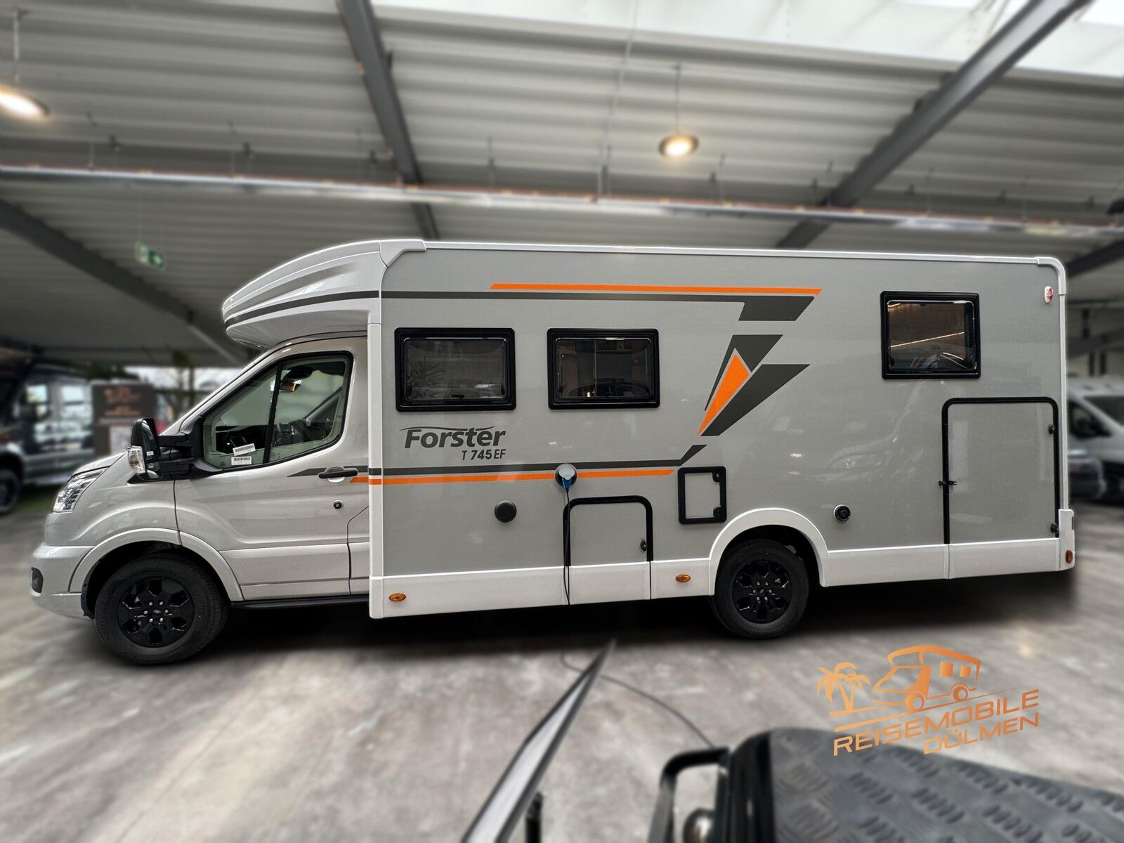 Fahrzeugabbildung Forster T 745 EF Vibe Edition Driver Assistance Pack TV