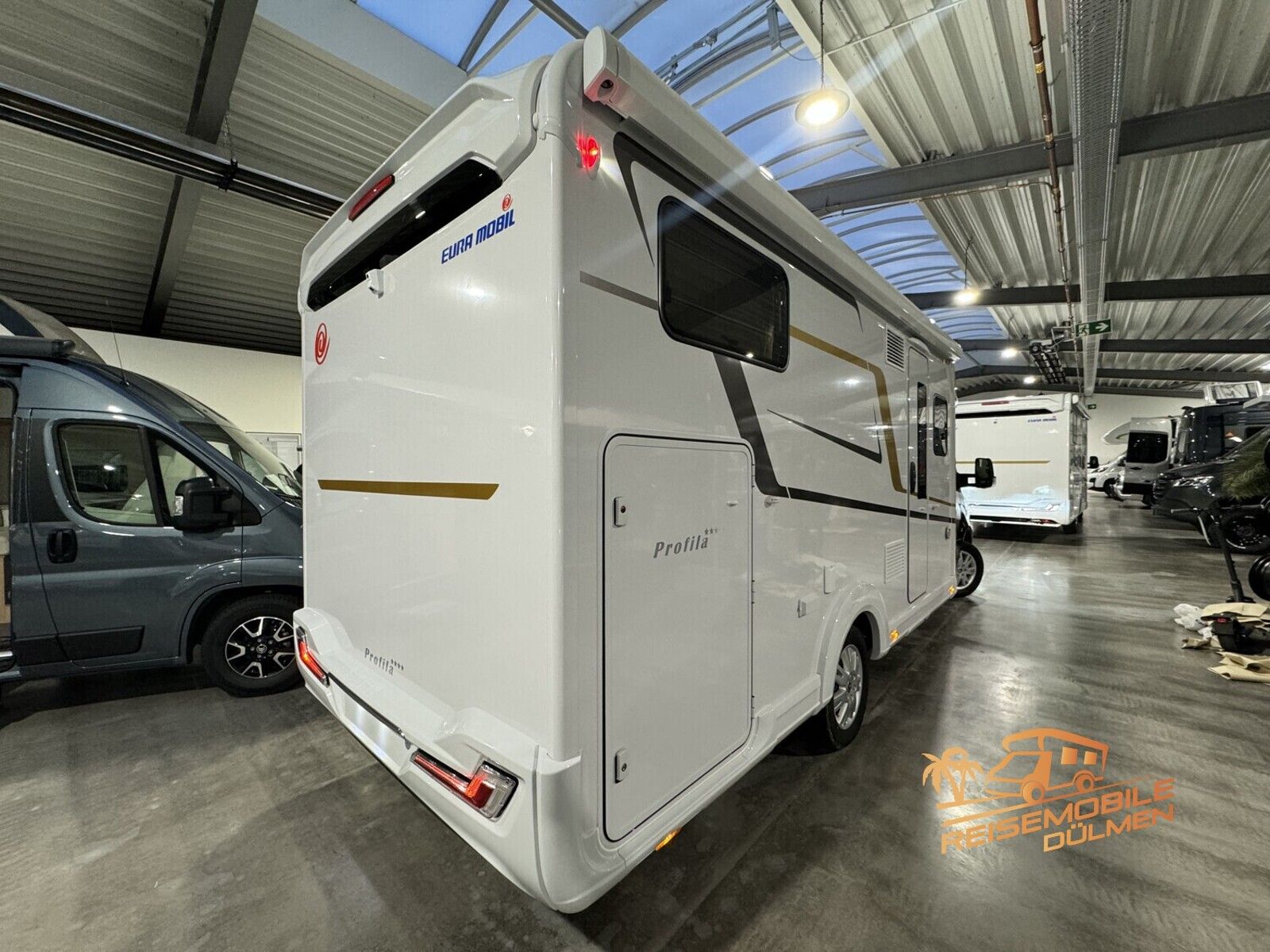 Fahrzeugabbildung Eura Mobil Profila T 726 EF Comfort 3xMondial Backofen RFK