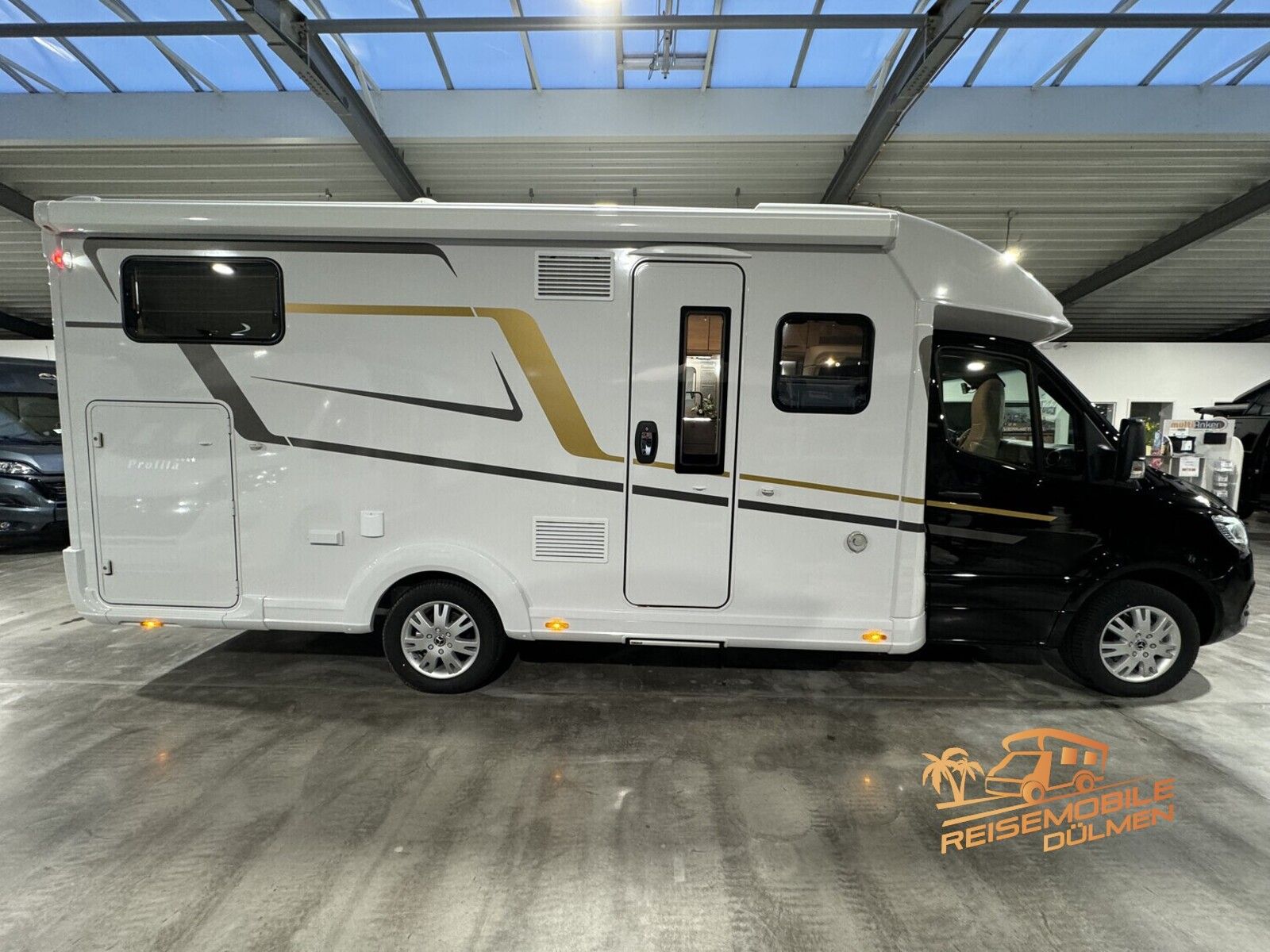 Fahrzeugabbildung Eura Mobil Profila T 726 EF Comfort 3xMondial Backofen RFK