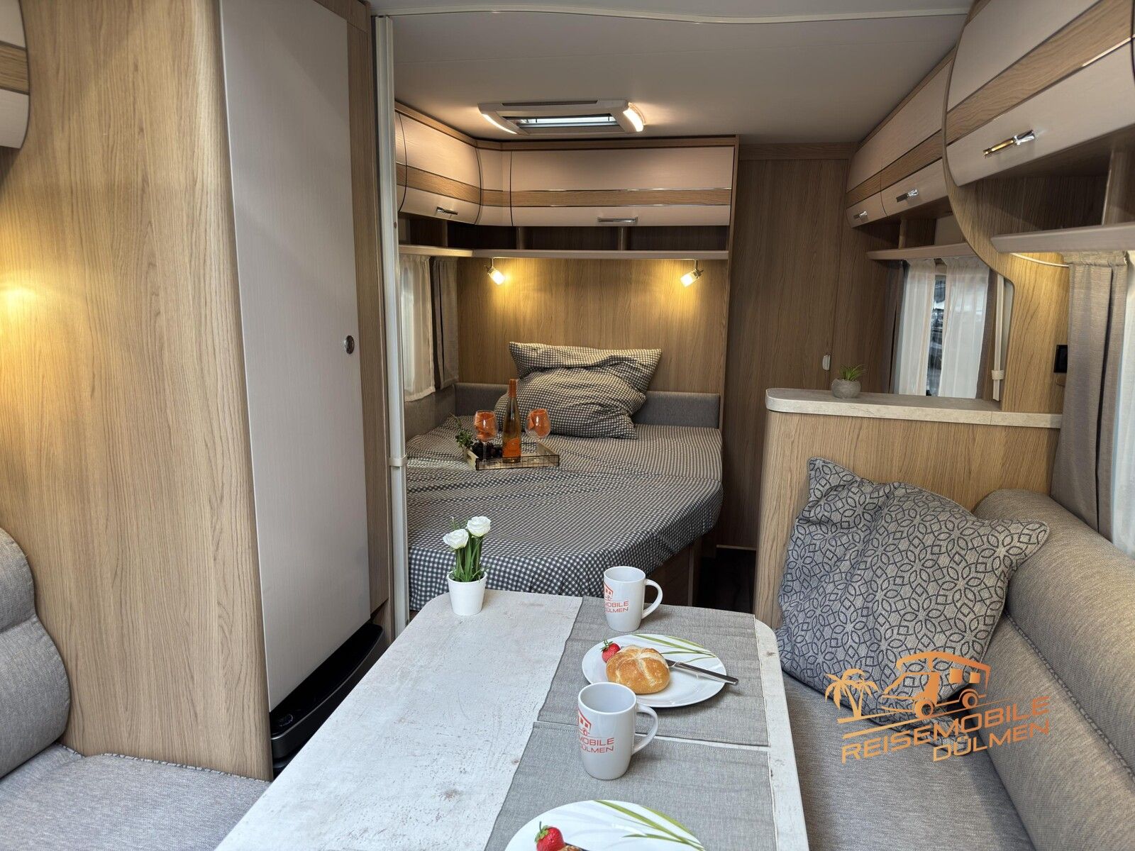 Fahrzeugabbildung LMC Vivo 580 D Exclusiv Moover Markise  Luxus Paket