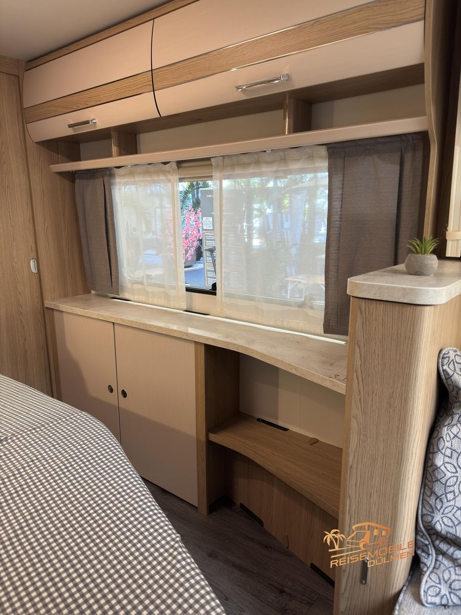 Fahrzeugabbildung LMC Vivo 580 D Exclusiv Moover Markise  Luxus Paket