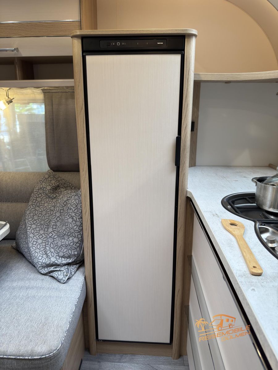 Fahrzeugabbildung LMC Vivo 580 D Exclusiv Moover Markise  Luxus Paket