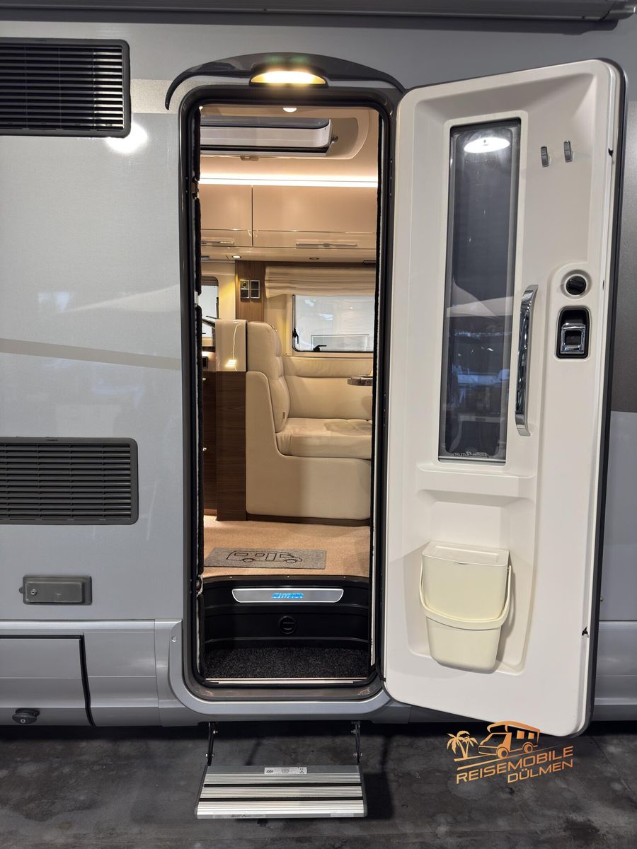 Fahrzeugabbildung HYMER / ERIBA / HYMERCAR B-Klasse SL 704 Hubstützen Solar Lithium SAT TV
